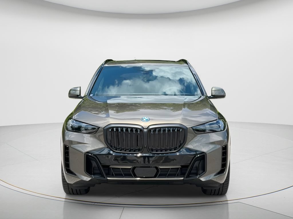 New 2026 BMW X5 xDrive50e w/ M Sport Package AWD/4WD image 2