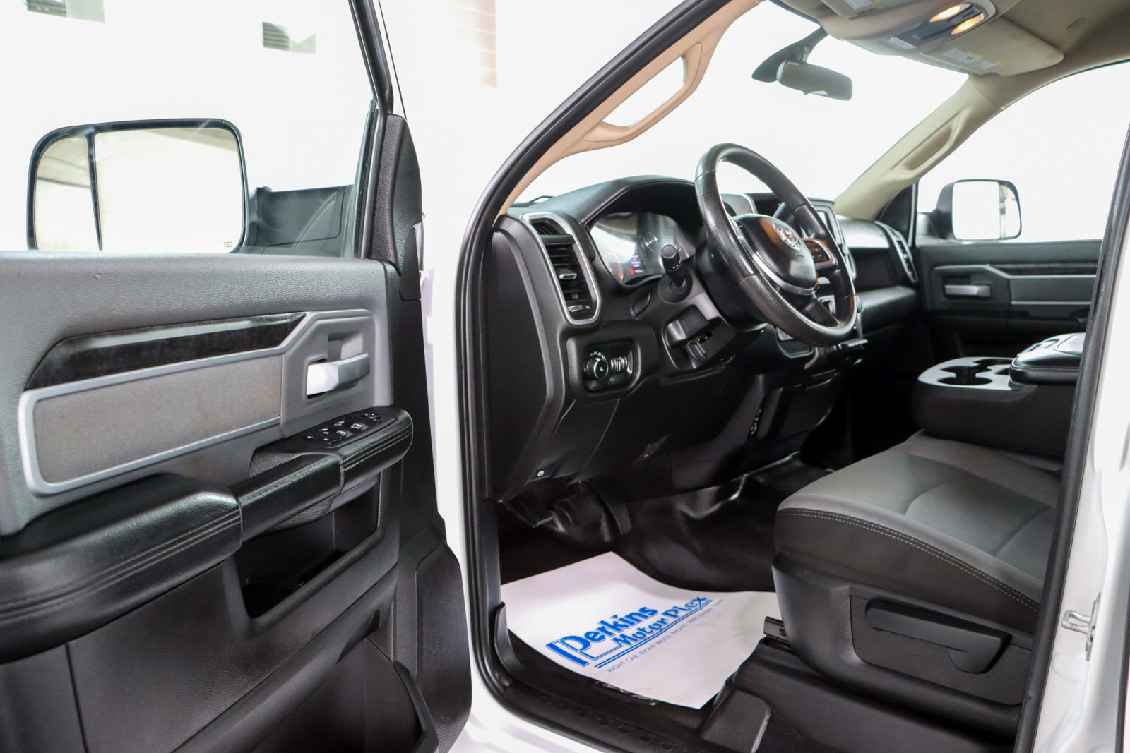 Used 2019 RAM 2500 Big Horn AWD/4WD image 3