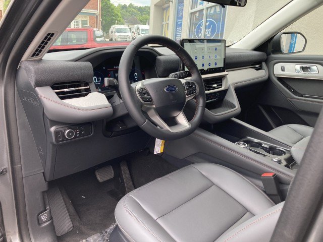 New 2026 Ford Explorer Active w/ Active Comfort Package AWD/4WD image 19