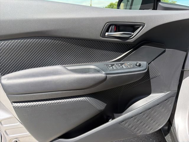 Used 2019 Toyota C-HR LE FWD image 18