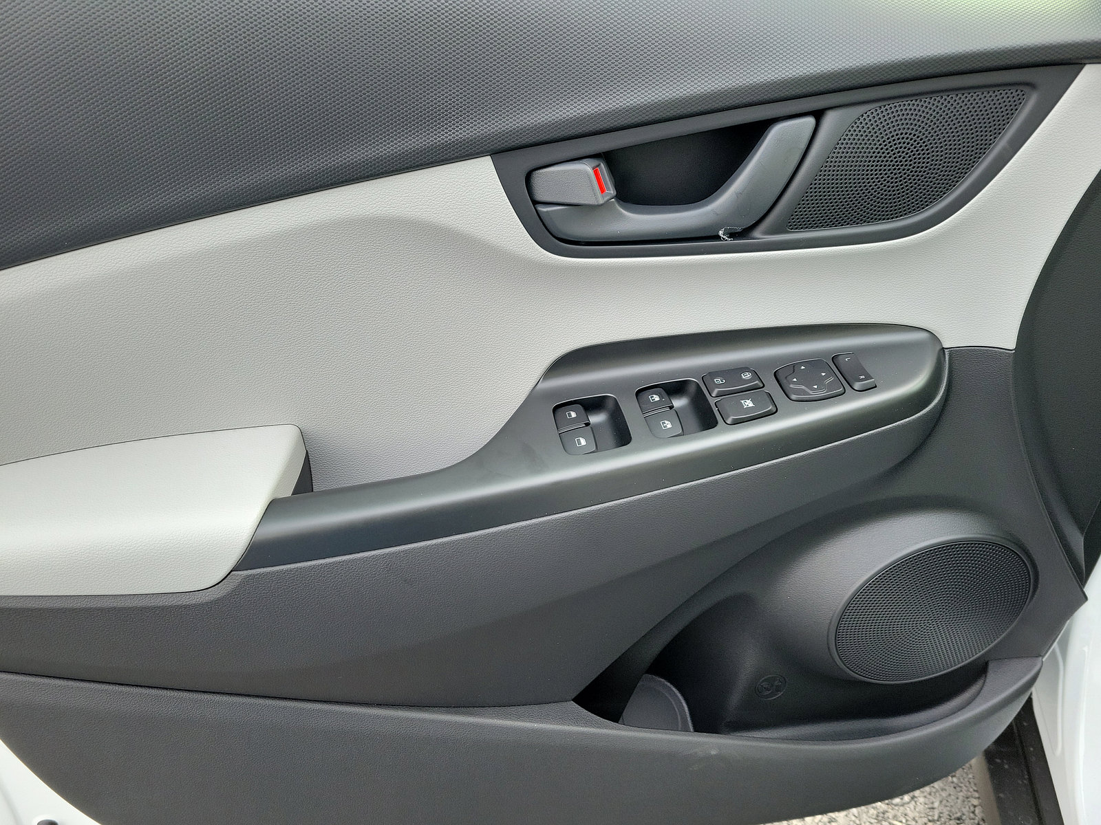 New 2023 Hyundai Kona SEL image 8