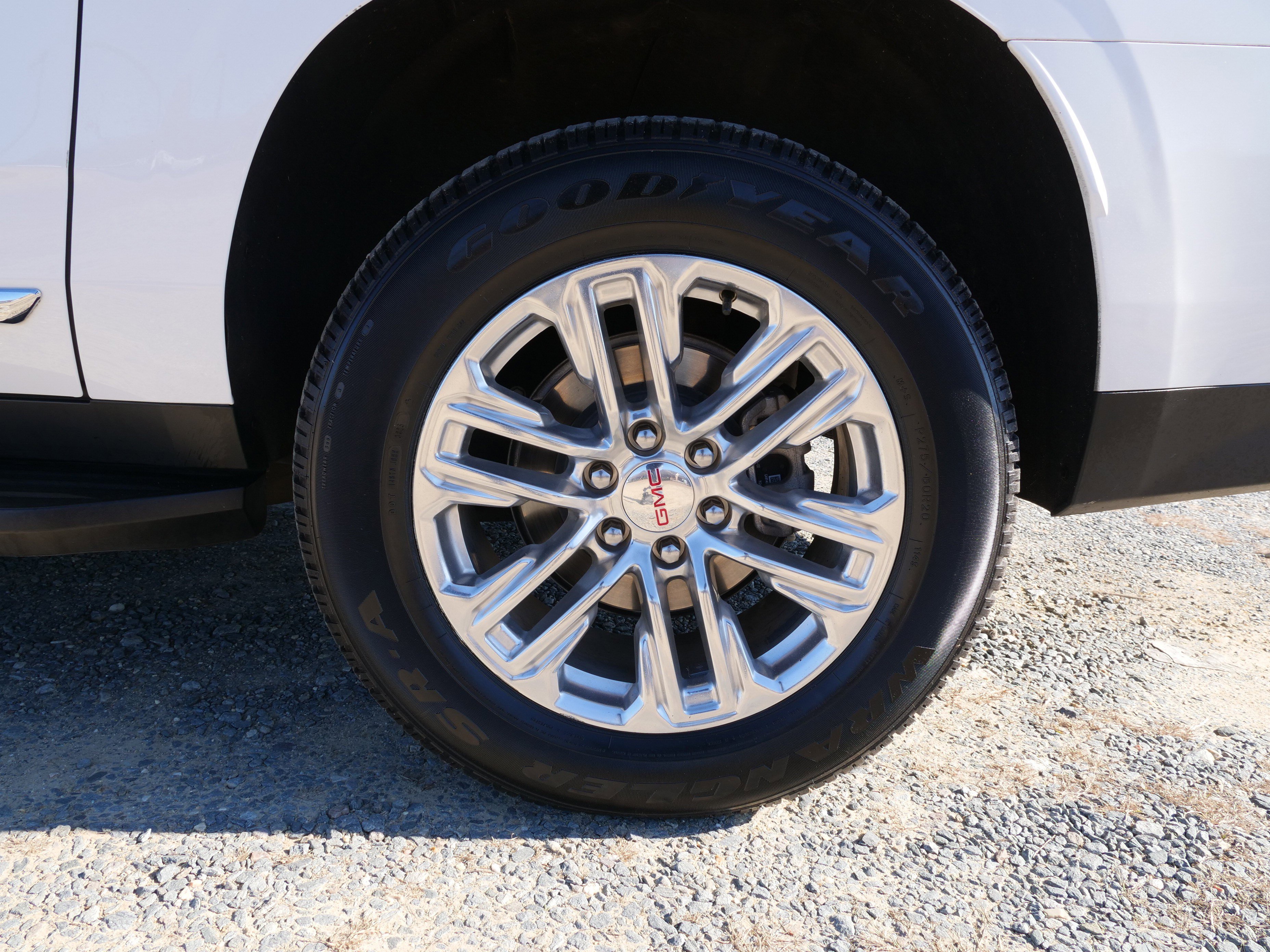 Certified 2024 GMC Yukon XL SLT image 12