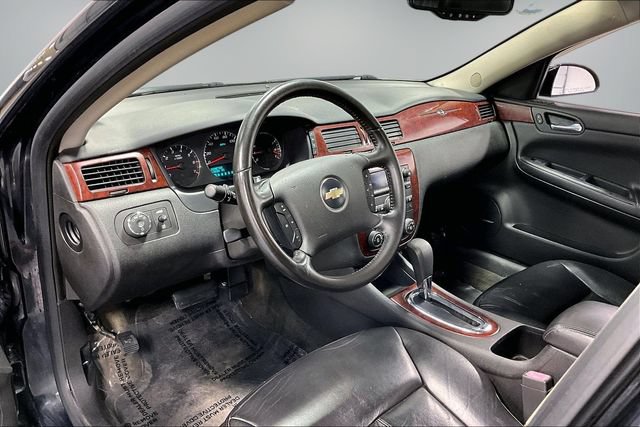 Used 2007 Chevrolet Impala LTZ FWD image 16