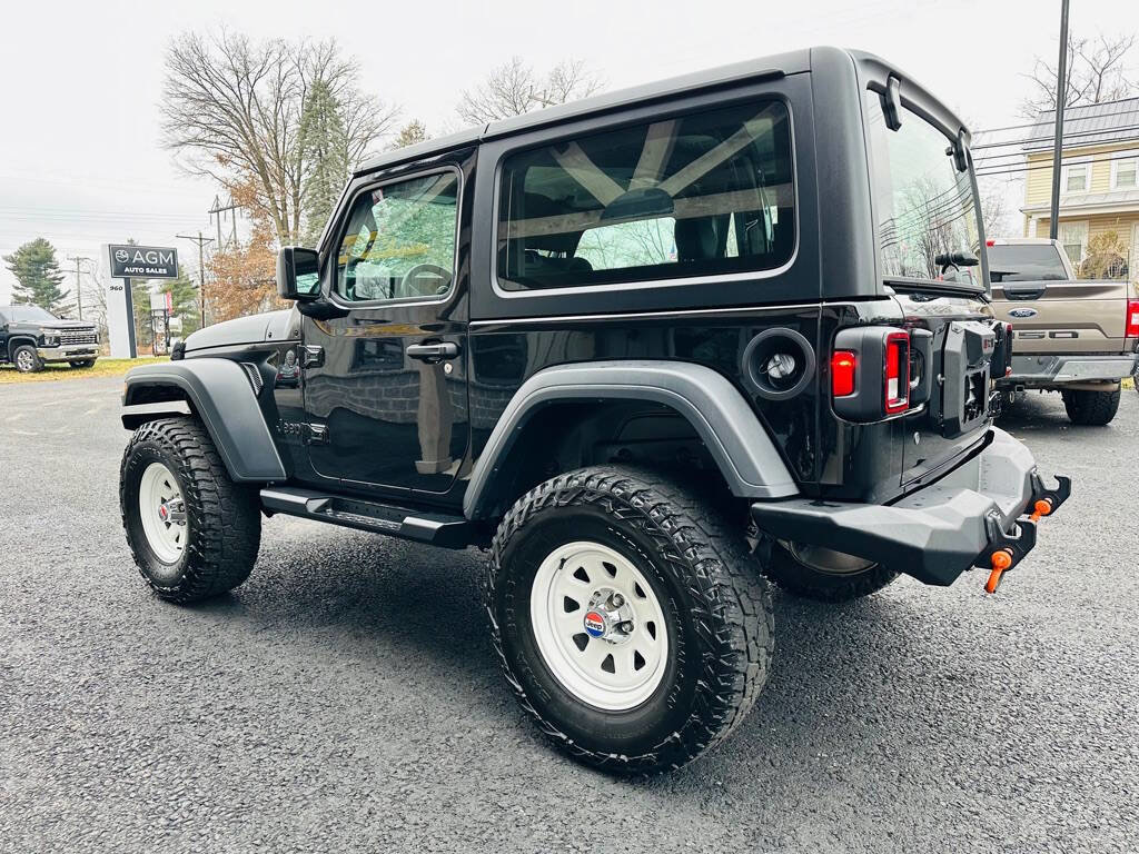 Used 2023 Jeep Wrangler Sport AWD/4WD image 5