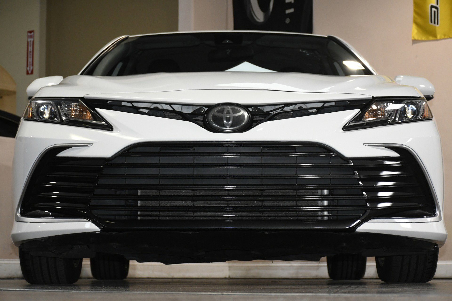 Used 2021 Toyota Camry LE image 81