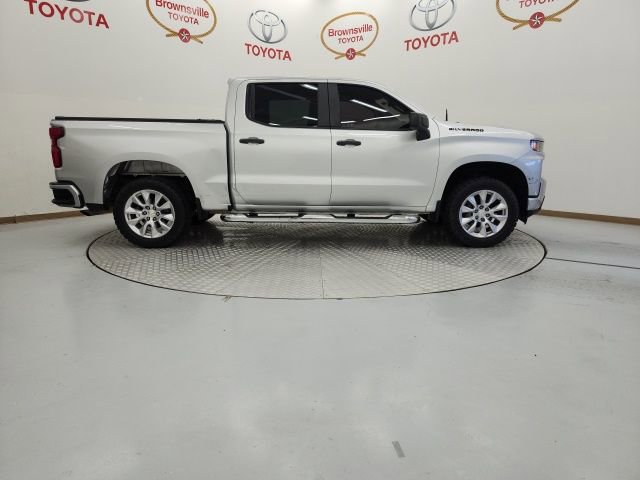 Used 2022 Chevrolet Silverado 1500 Custom w/ LPO, Dark Essentials Package image 3