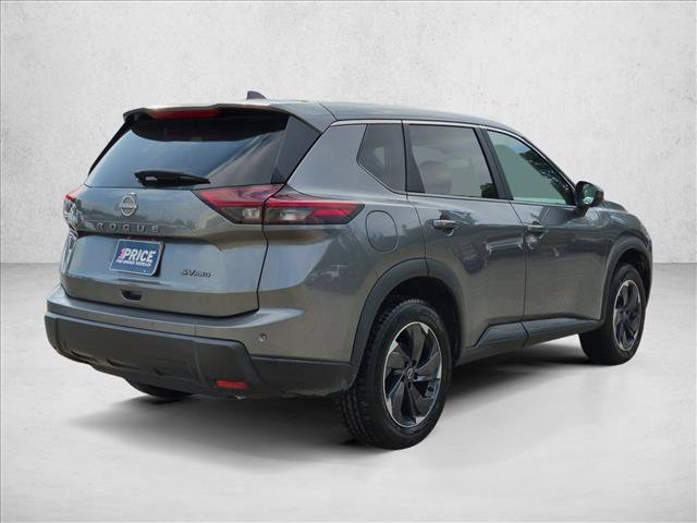 Used 2024 Nissan Rogue SV AWD/4WD image 5