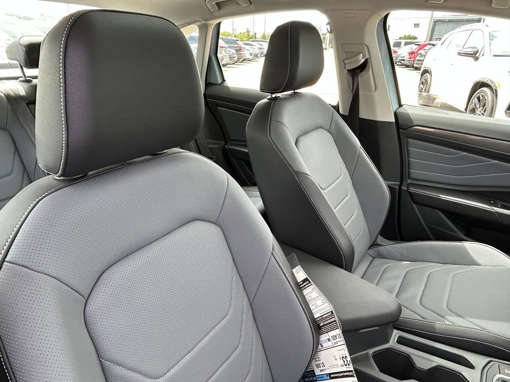 New 2027 Volkswagen Jetta SEL FWD image 36