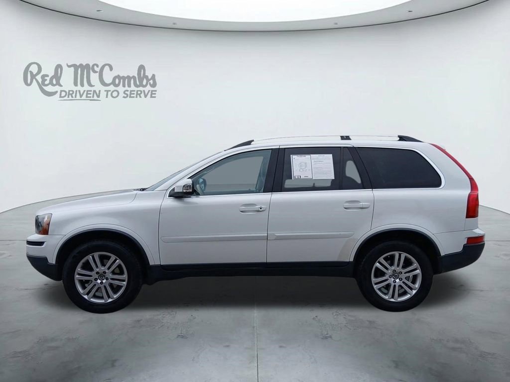 Used 2018 Volvo XC90 T5 Momentum w/ Convenience Package FWD image 2