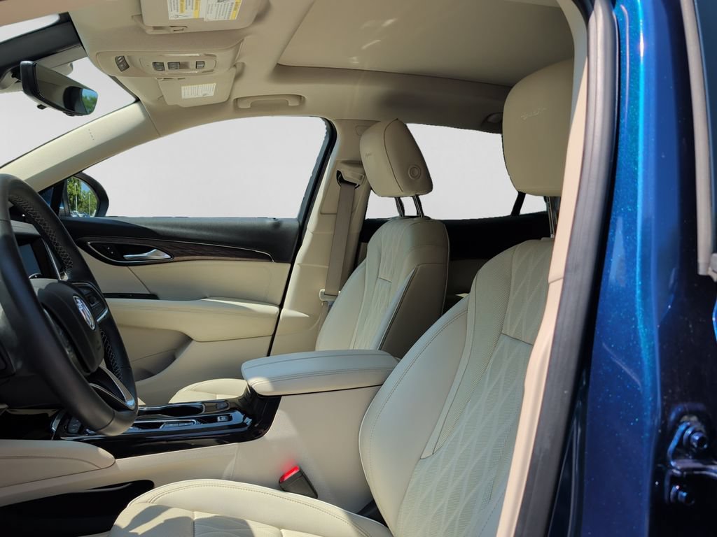 Used 2023 Buick Envision Avenir AWD/4WD image 17