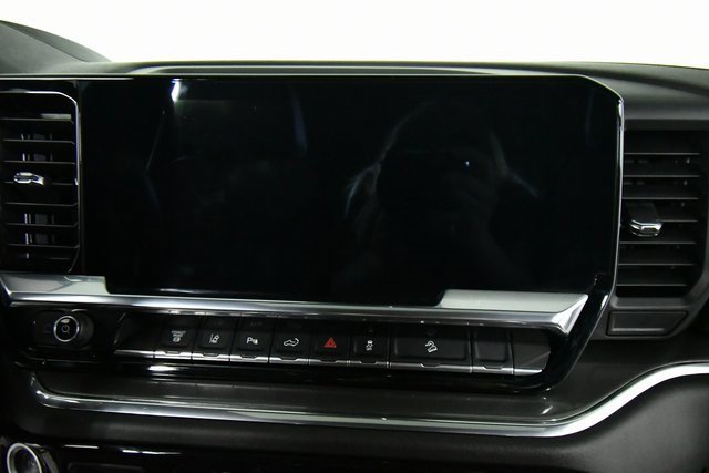 Used 2024 Chevrolet Silverado 2500 High Country w/ Technology Package image 4