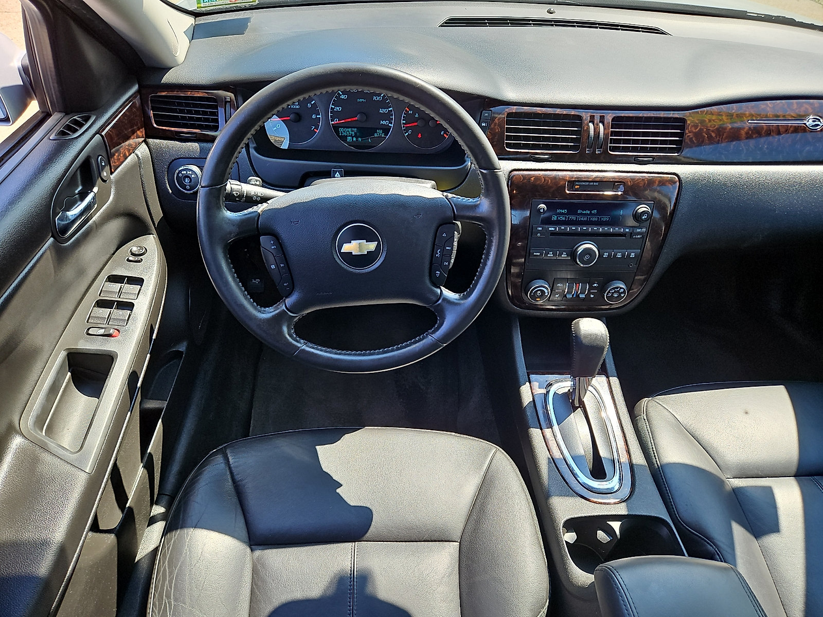 Used 2012 Chevrolet Impala LTZ FWD image 10