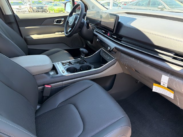 New 2026 Kia Carnival SX FWD image 22