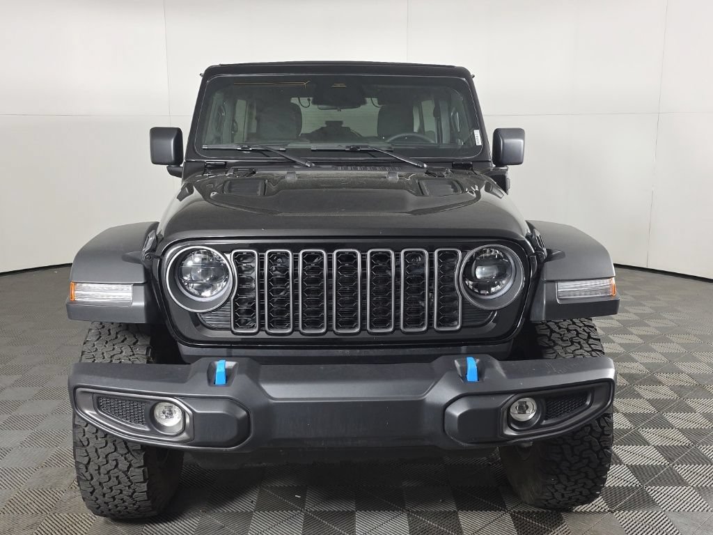 Certified 2025 Jeep Wrangler Unlimited Rubicon 4xe w/ Convenience Group AWD/4WD image 2