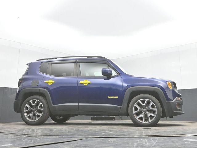 Used 2017 Jeep Renegade Latitude w/ Popular Equipment Group FWD image 46