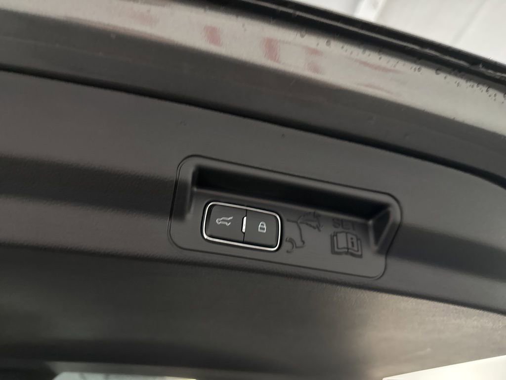 New 2026 Ford Explorer Platinum image 35