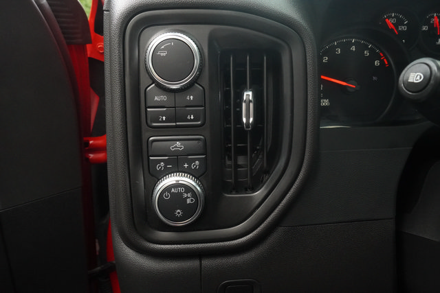 Used 2025 GMC Sierra 1500 Pro w/ Pro Value Package AWD/4WD image 17