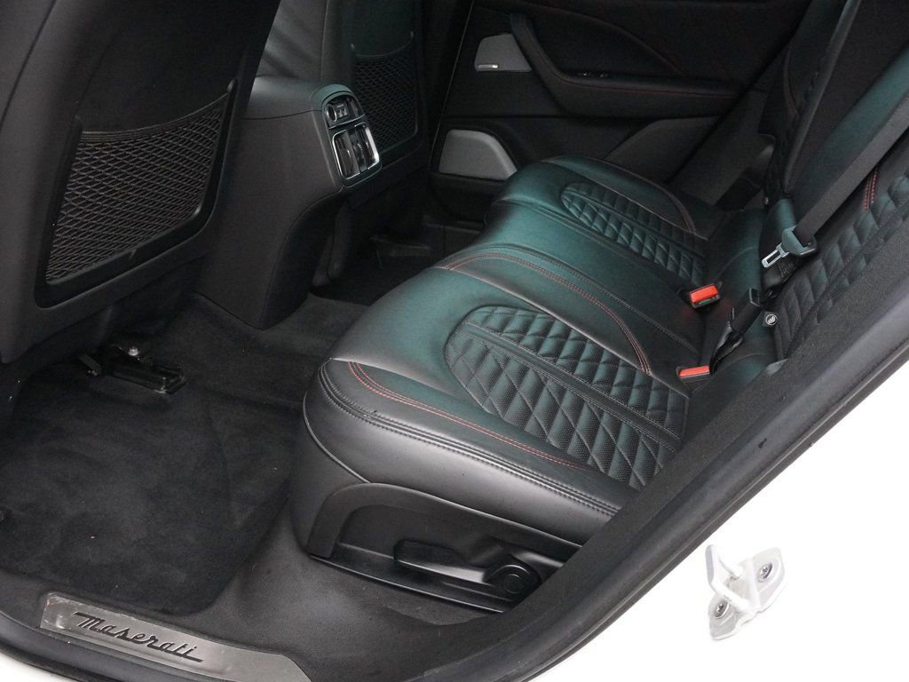 Used 2019 Maserati Levante S GranSport image 33