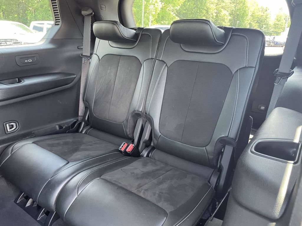 Used 2023 Jeep Grand Cherokee L Laredo AWD/4WD image 19