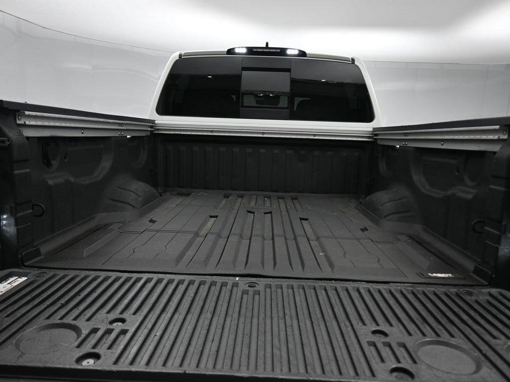 Used 2023 Nissan Titan PRO-4X w/ Pro-4x Convenience Package image 55