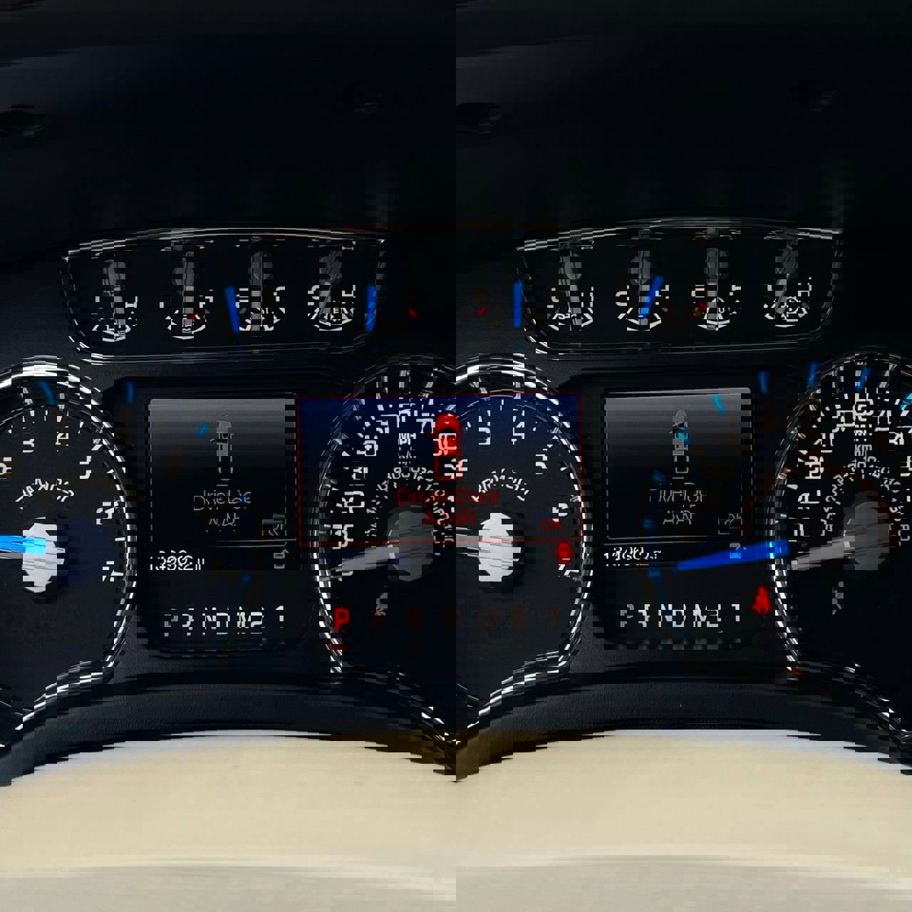 Used 2014 Ford F150 King Ranch w/ King Ranch Luxury Package RWD image 15