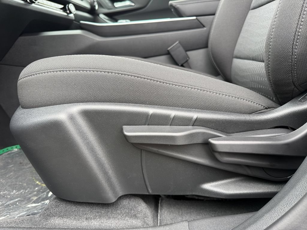 New 2027 Chevrolet Equinox LT AWD/4WD image 10