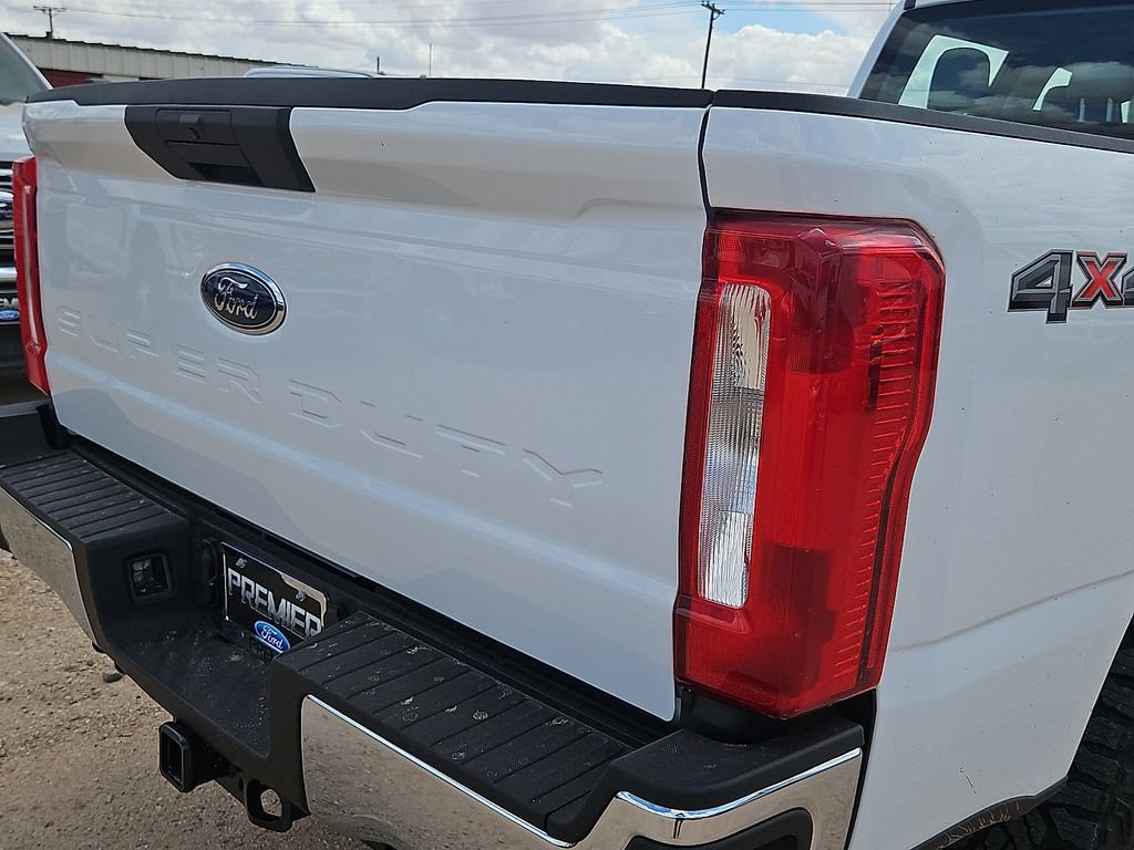 New 2026 Ford F250 XL w/ XL Off-Road Package AWD/4WD image 15