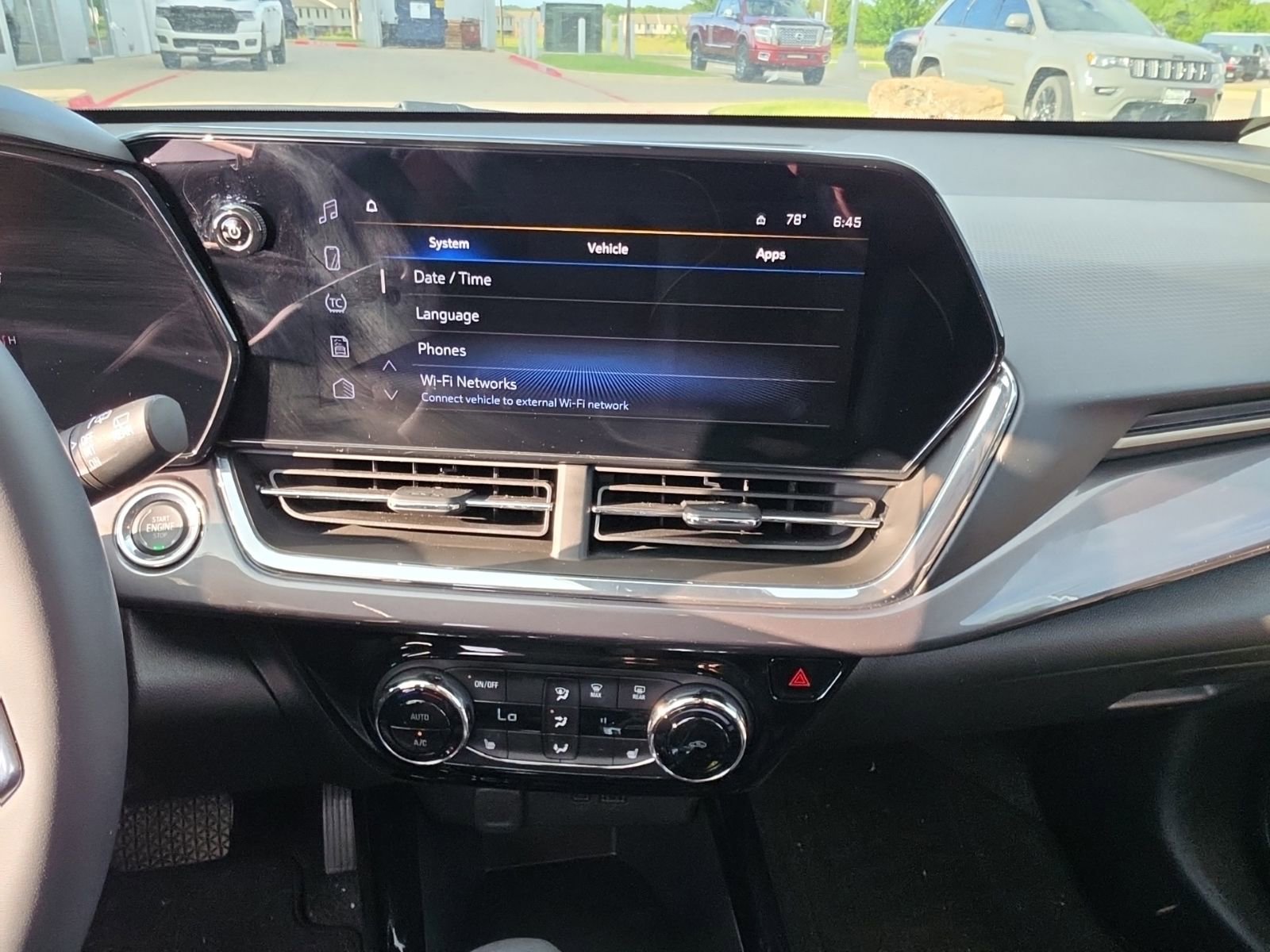 Used 2025 Chevrolet Trax ACTIV w/ Driver Confidence Package FWD image 18