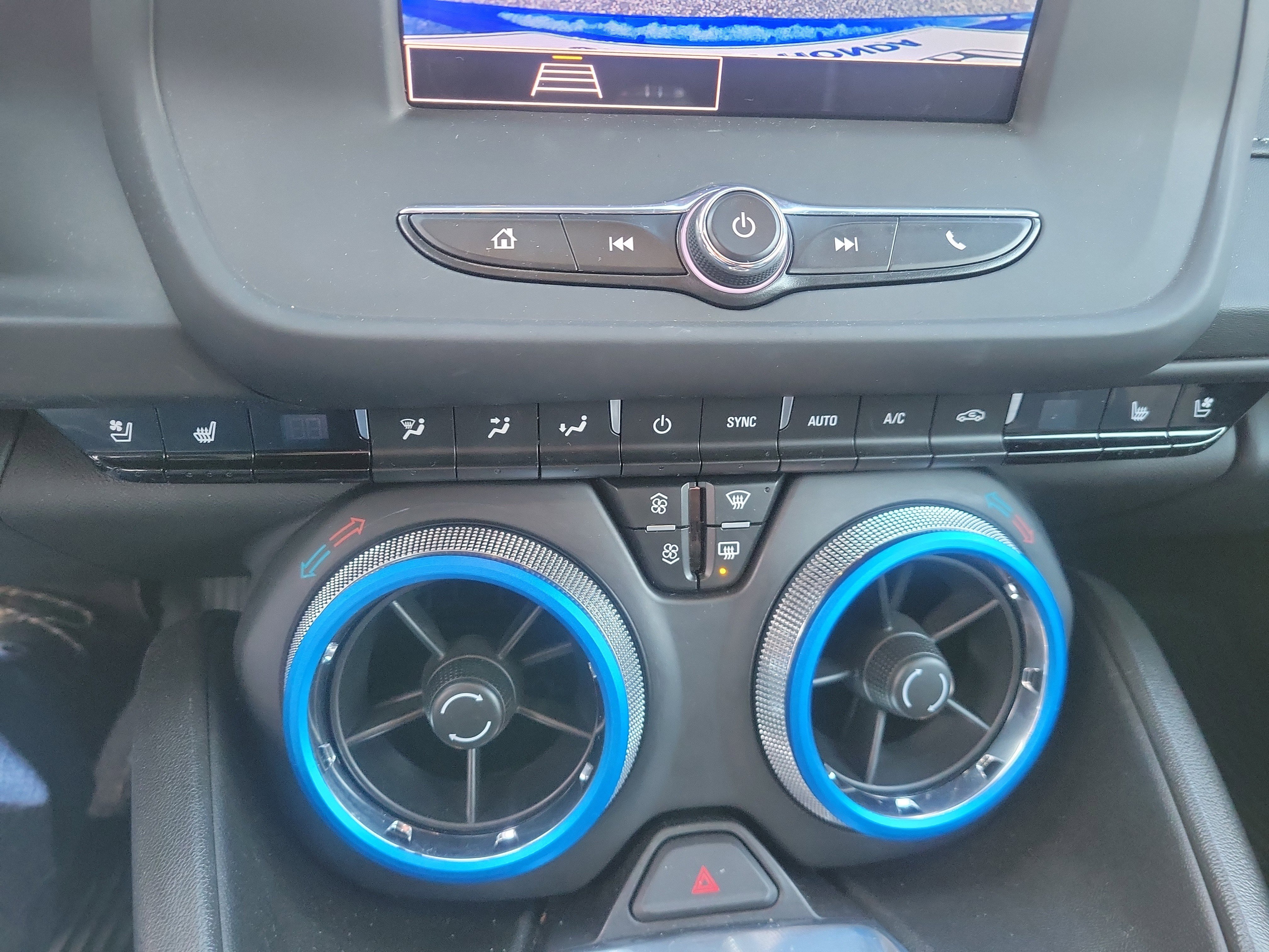 Used 2024 Chevrolet Camaro LT w/ Design Package 1 image 15