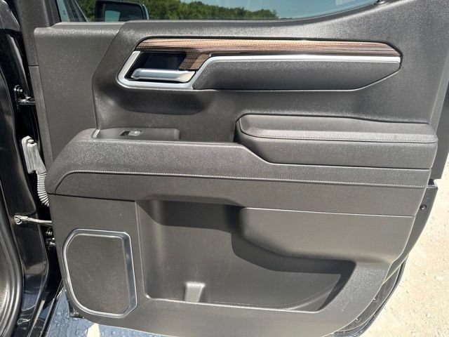 Used 2026 Chevrolet Silverado 1500 LT AWD/4WD image 23