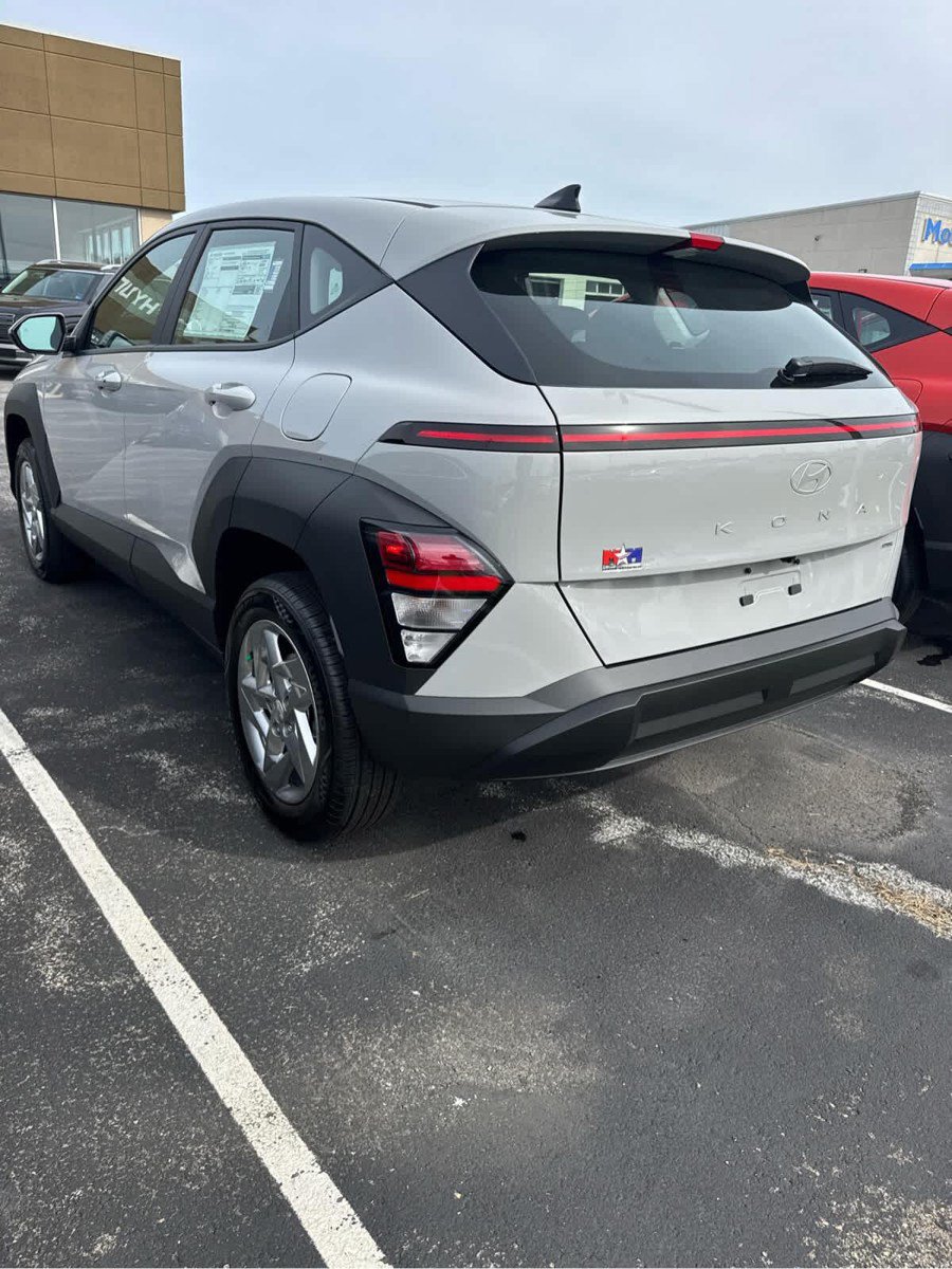 New 2027 Hyundai Kona SE AWD/4WD image 16