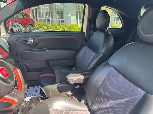 Used 2015 FIAT 500 e w/ Esport Package image 9