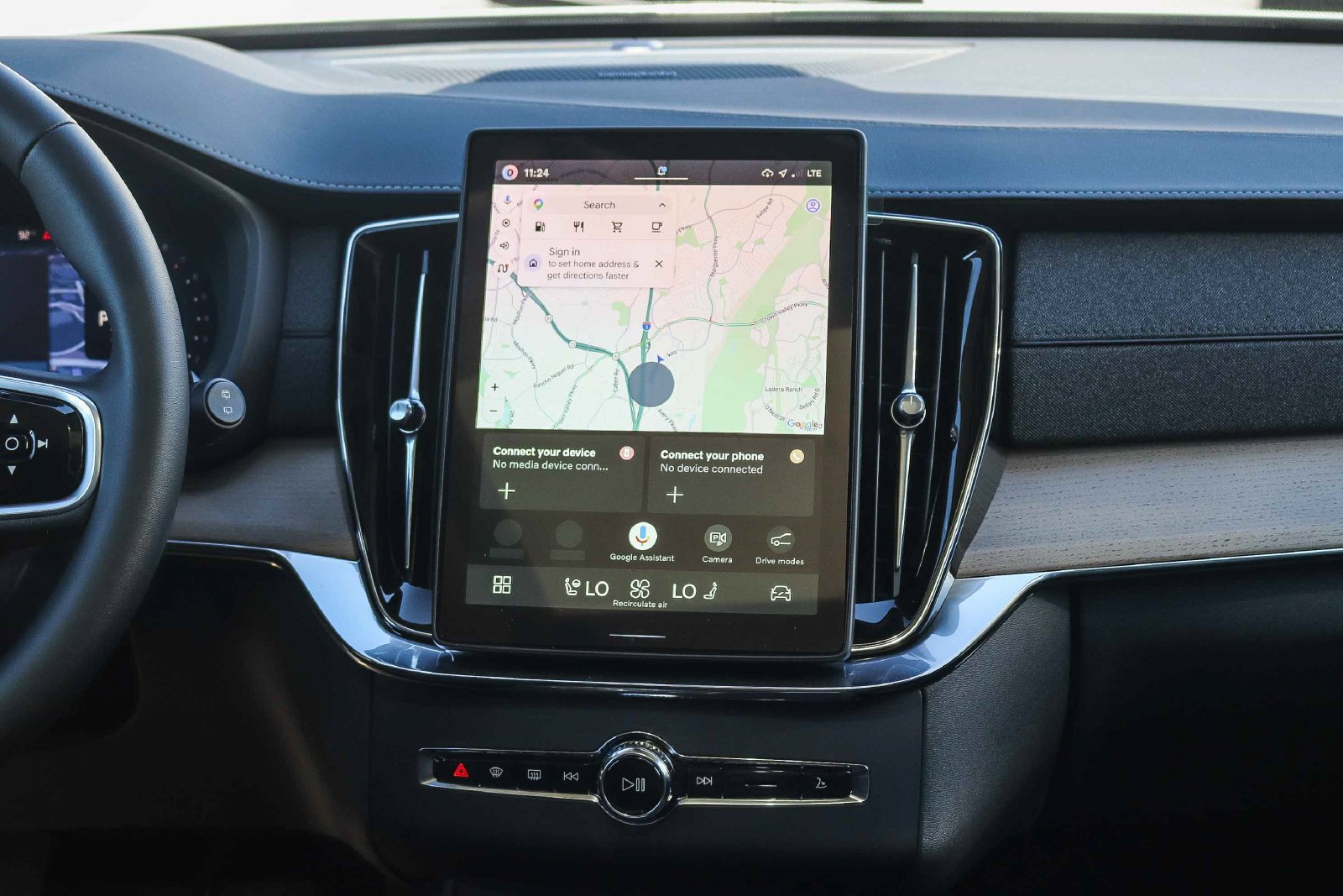 New 2027 Volvo XC90 B6 Plus AWD/4WD image 13