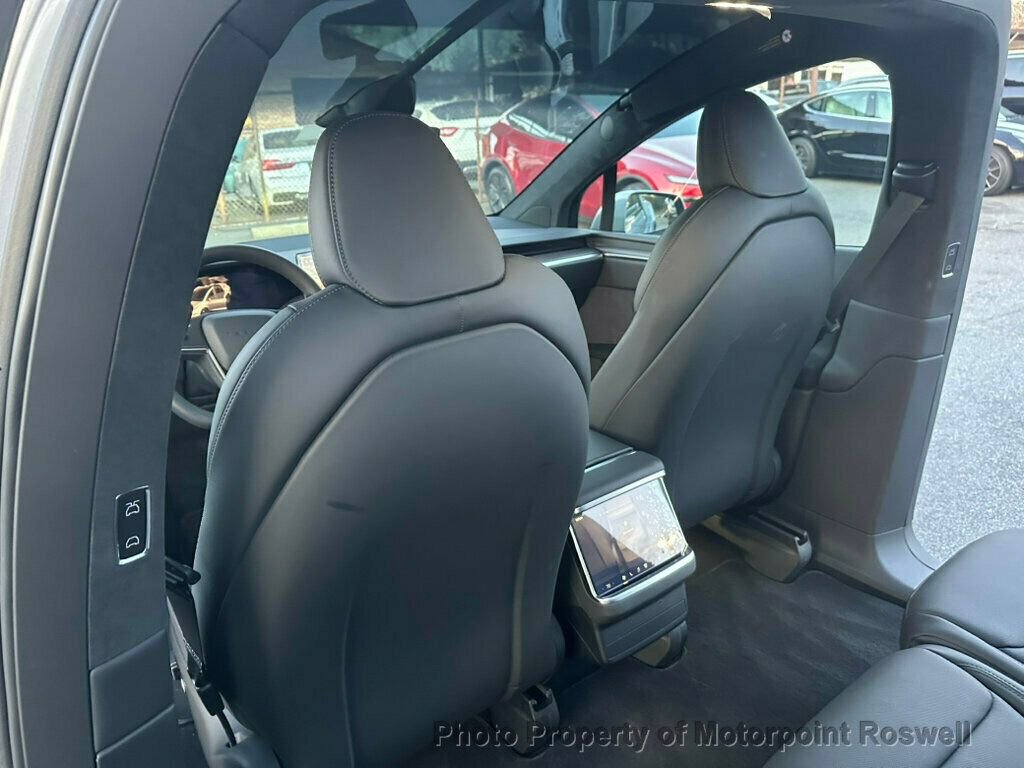 Used 2025 Tesla Model X image 20