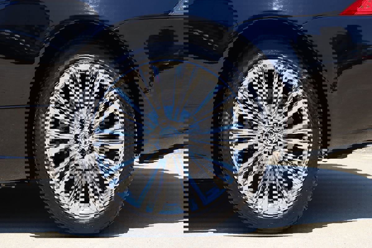 Used 2011 Jaguar XK Coupe image 46