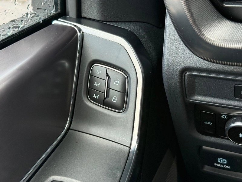 New 2025 Ford F150 Platinum image 12