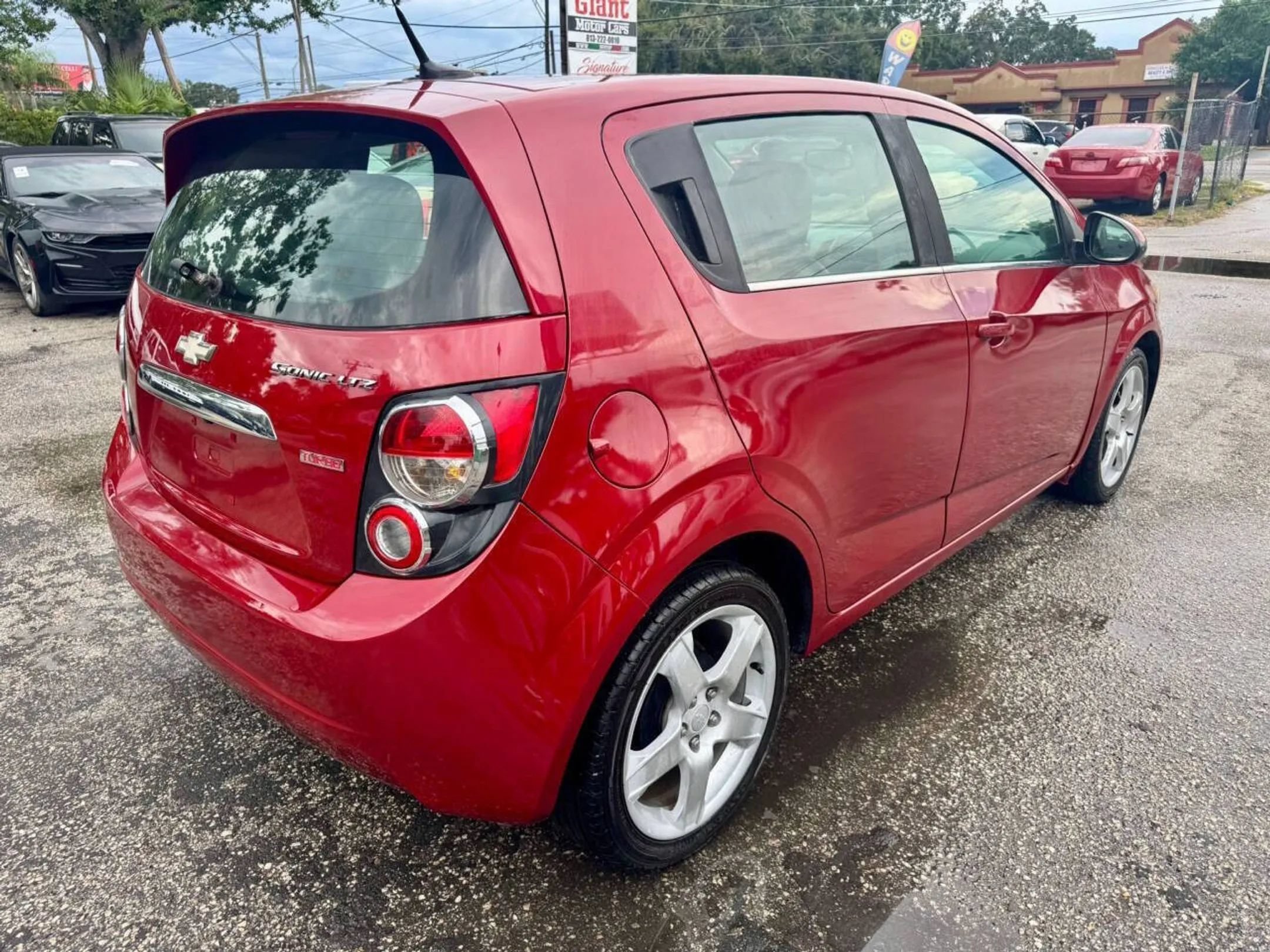 Used 2014 Chevrolet Sonic LTZ FWD image 12