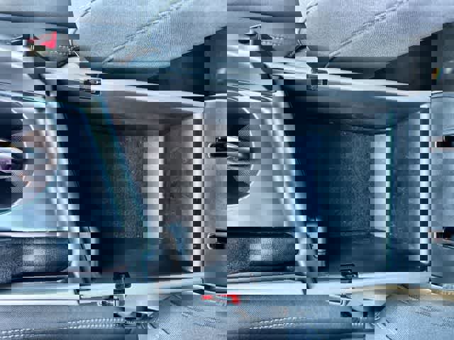 Used 2025 Hyundai Elantra Sport image 27