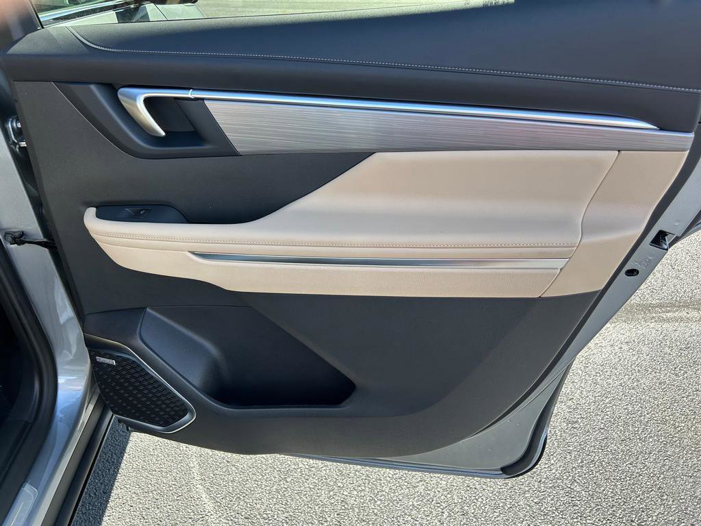 New 2026 Buick Enclave Preferred w/ LPO, Floor Liner Package image 16