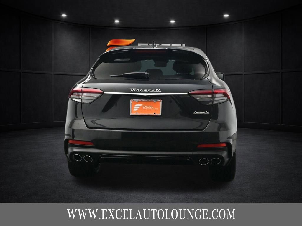 Used 2023 Maserati Levante Modena image 5