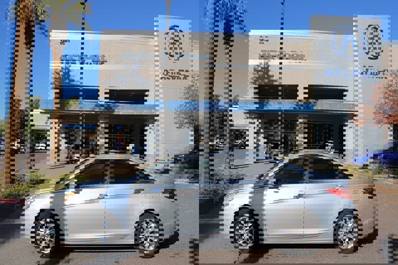 Used 2013 Hyundai Sonata Limited image 2