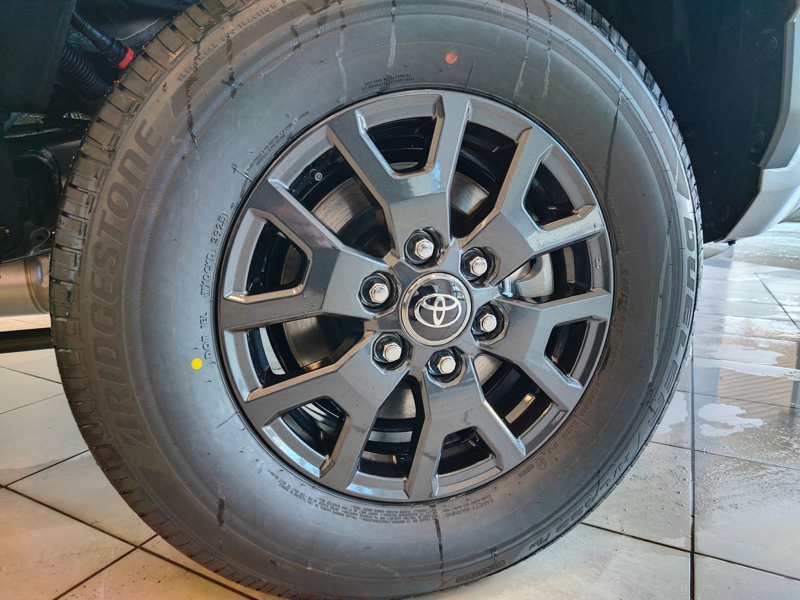 New 2025 Toyota 4Runner SR5 image 29