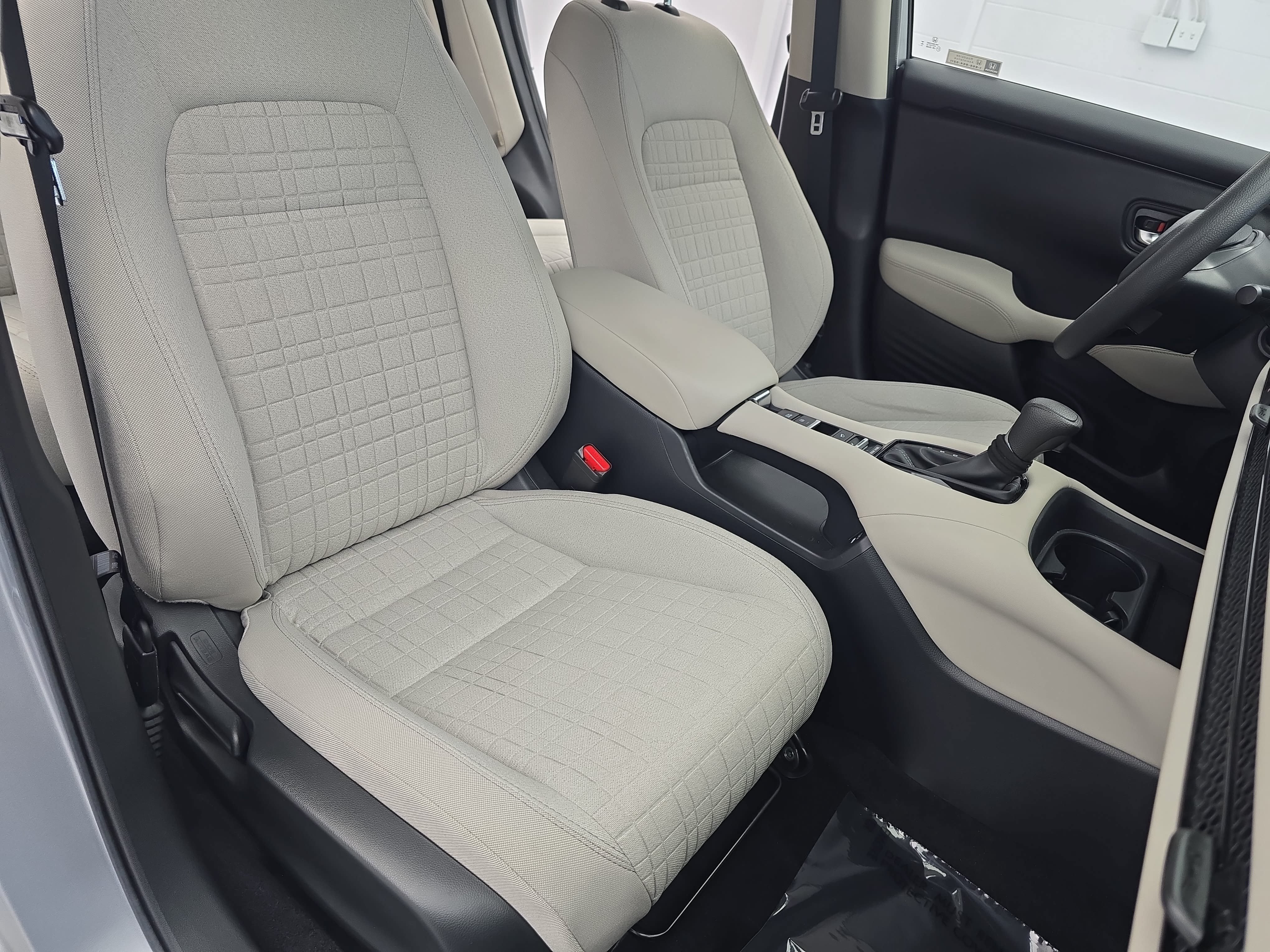 Used 2024 Honda HR-V LX image 10