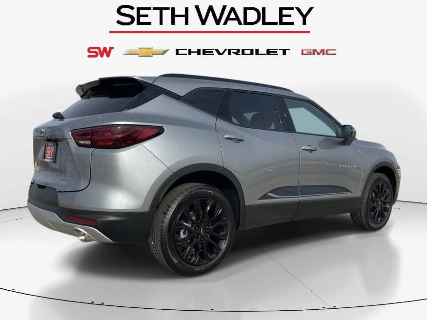 New 2026 Chevrolet Blazer LT w/ Convenience Package AWD/4WD image 3