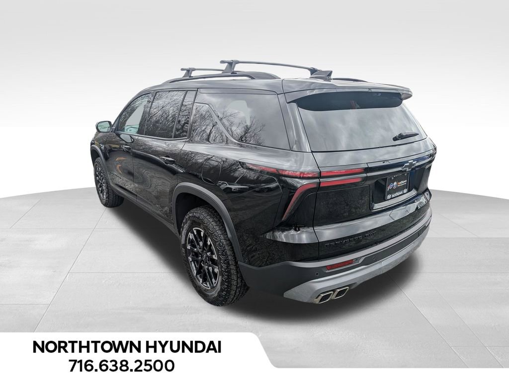 Used 2025 Chevrolet Traverse Z71 w/ Enhanced Driving Package AWD/4WD image 3