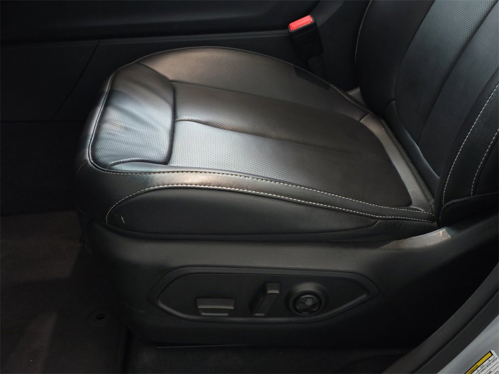 Used 2024 Jeep Grand Cherokee L Limited w/ Luxury Tech Group II image 31
