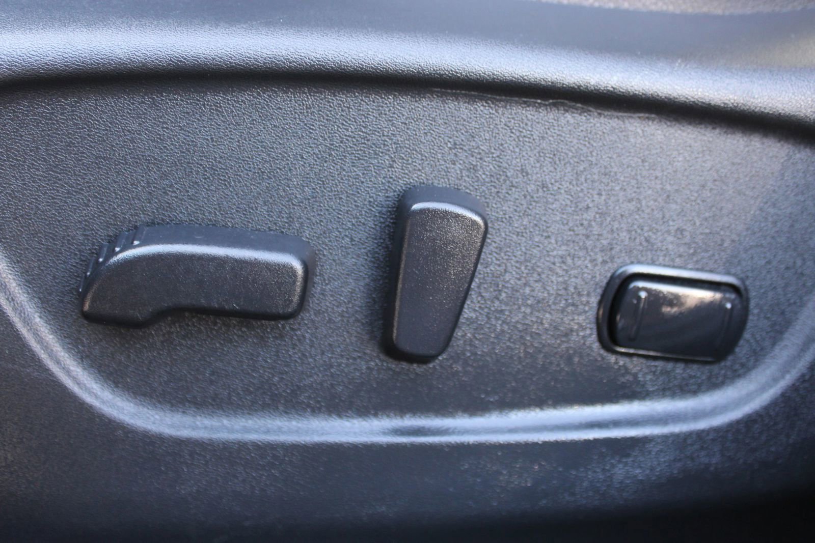 Used 2018 Nissan Rogue SL image 15