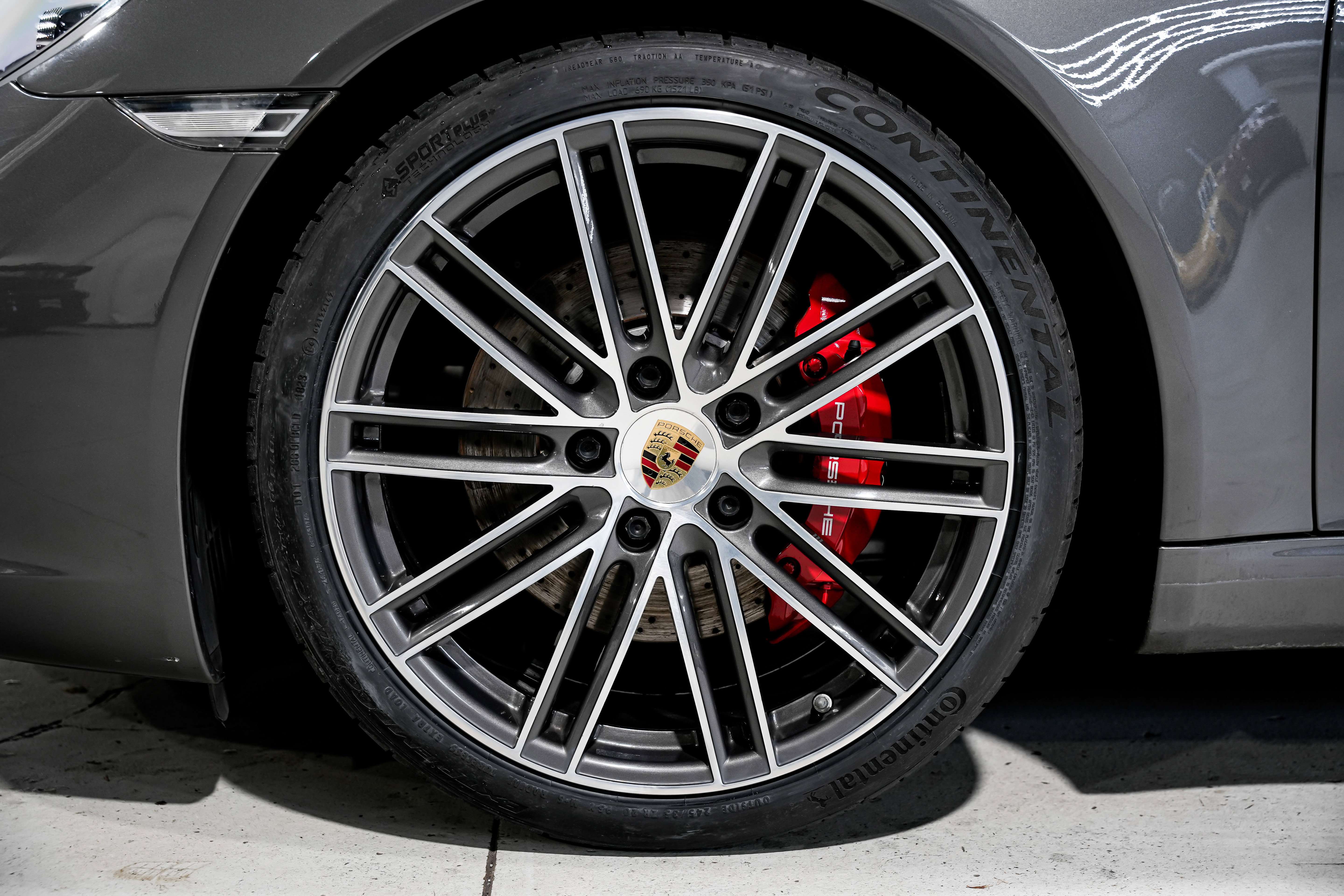 Used 2017 Porsche 911 Carrera S image 41