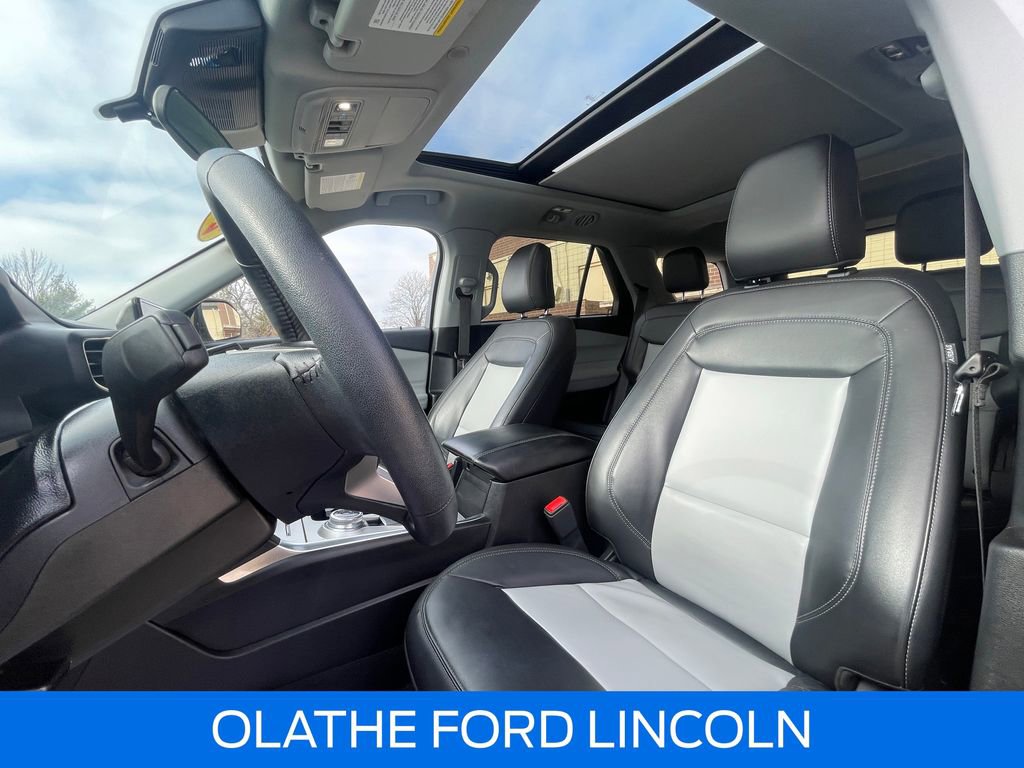 Used 2023 Ford Explorer XLT w/ Equipment Group 202A image 19
