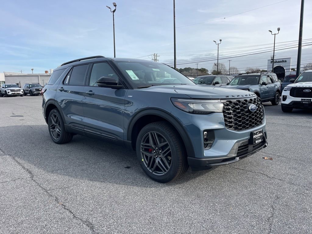 New 2026 Ford Explorer ST-Line w/ ST-Line Street Pack image 4